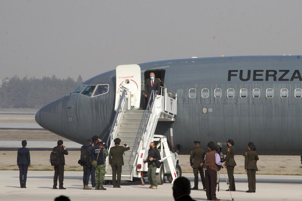 AMLO viajará en aeronaves militares durante gira en Coahuila por falta de vuelos comerciales