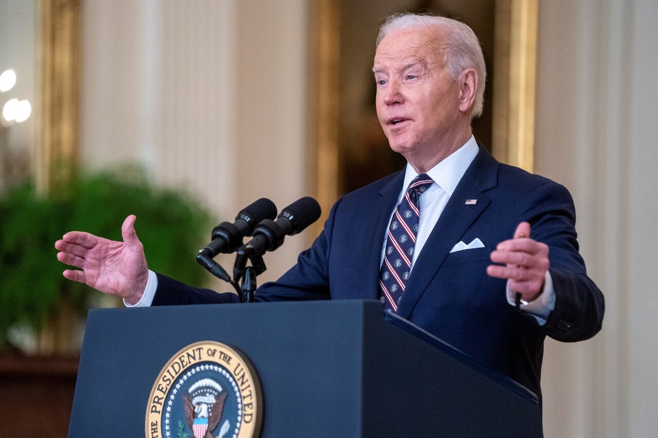 Biden acusa a Putin de haber elegido la guerra; anuncia nuevas sanciones