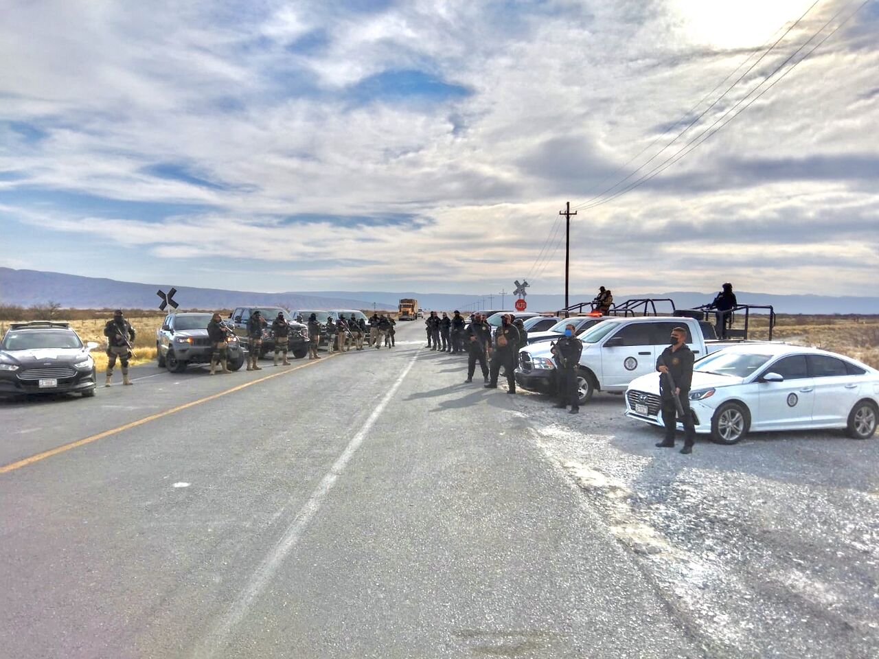 Realizan mega operativos policiacos en Ruta del Desierto