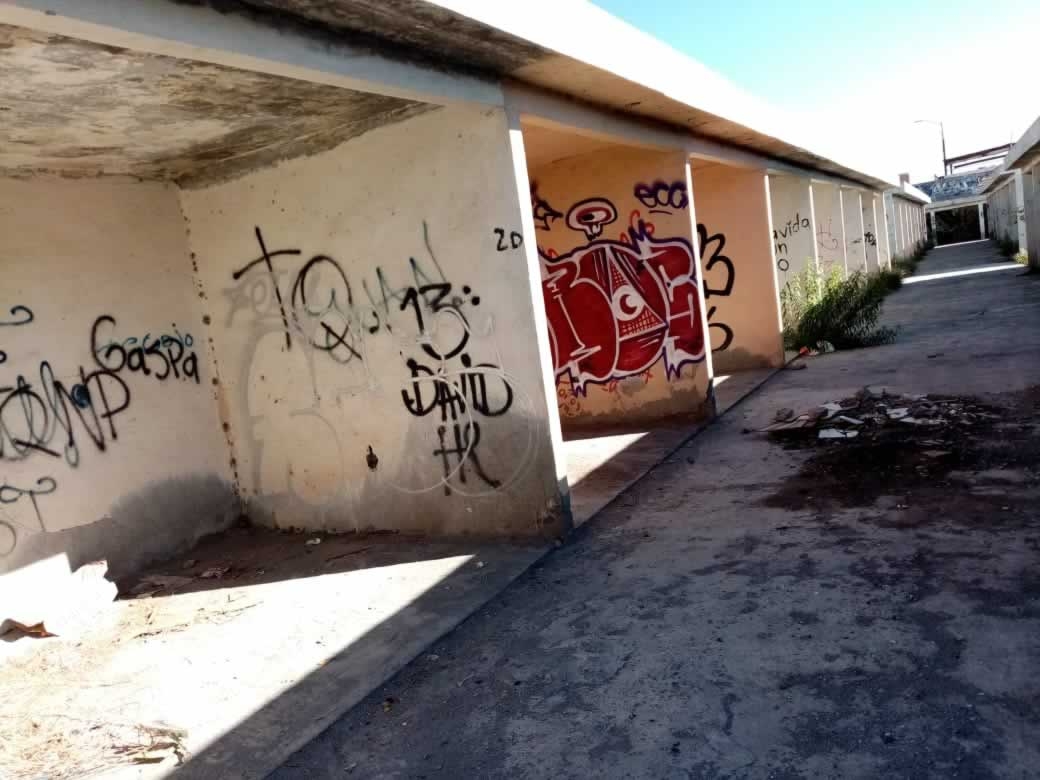 Locales en obra negra son usados por pandilleros en Saltillo