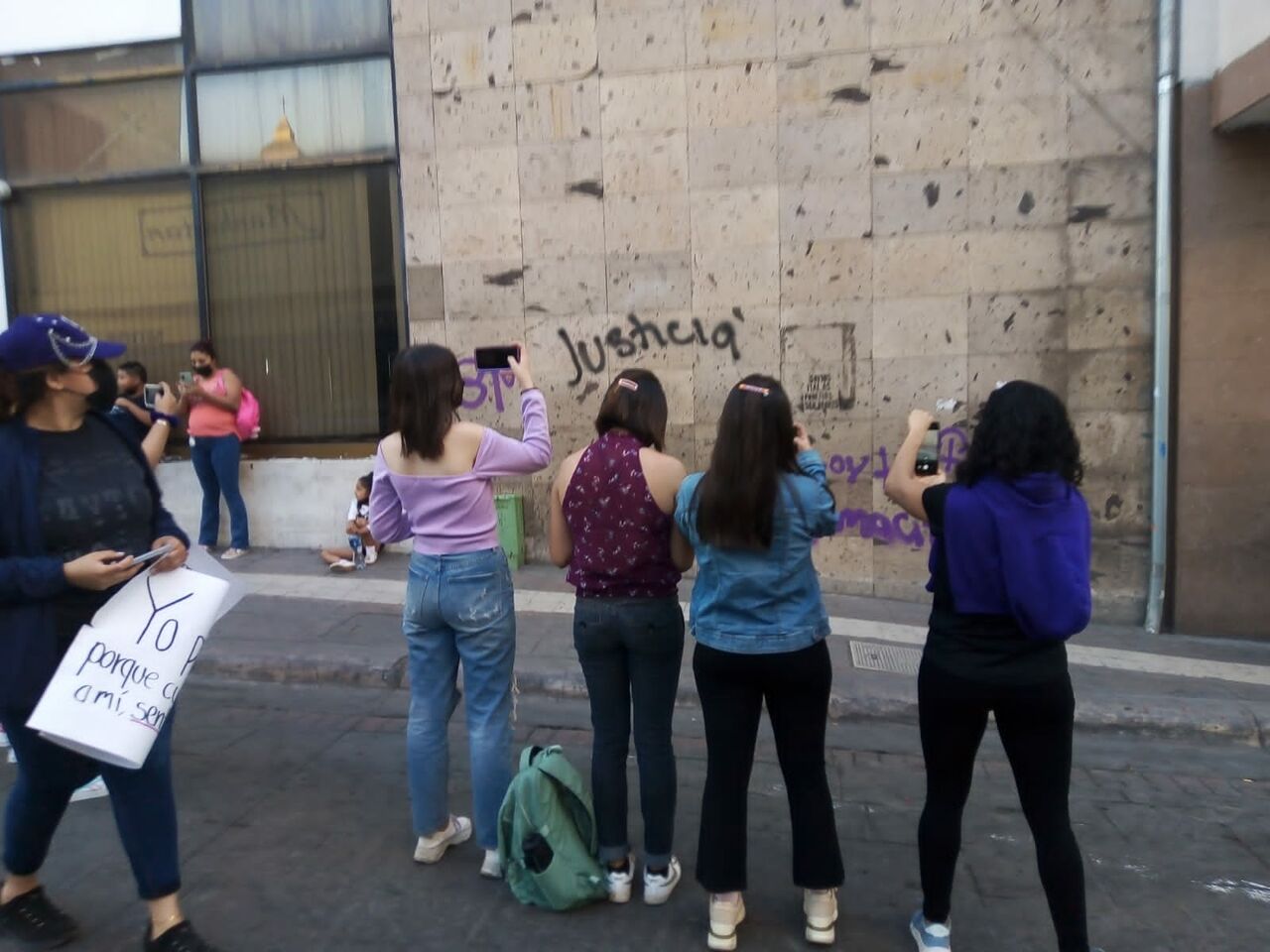 Dictaminan daño al patrimonio cultural tras marcha 8M en Saltillo