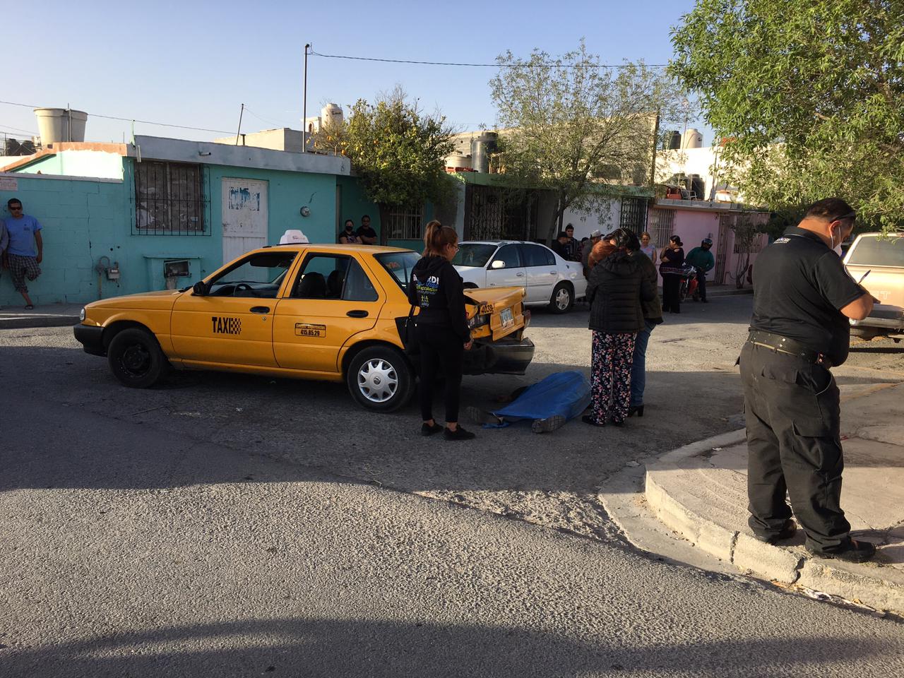 Infarto acaba con vida de taxista luego de chocar en Saltillo