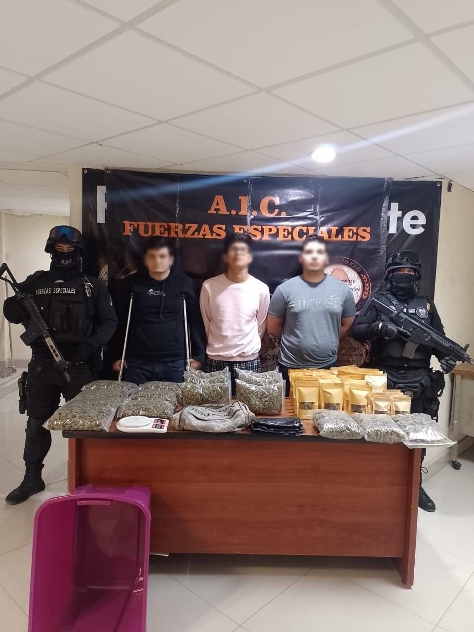 Detienen a jóvenes con nueve kilos de droga en zona residencial de Saltillo