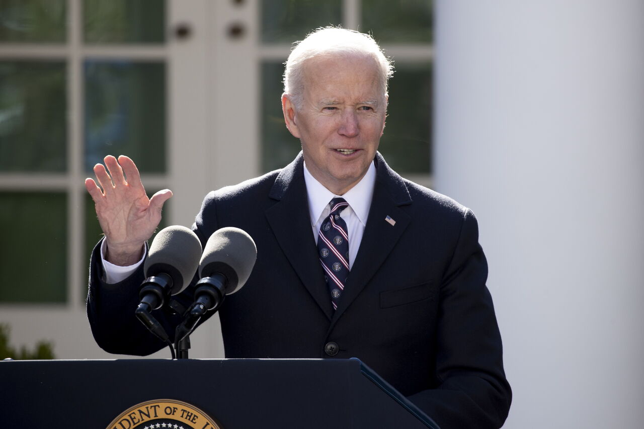 Joe Biden dice a Volodímir Zelenski que EUA dará 500 mdd más de ayuda a Ucrania