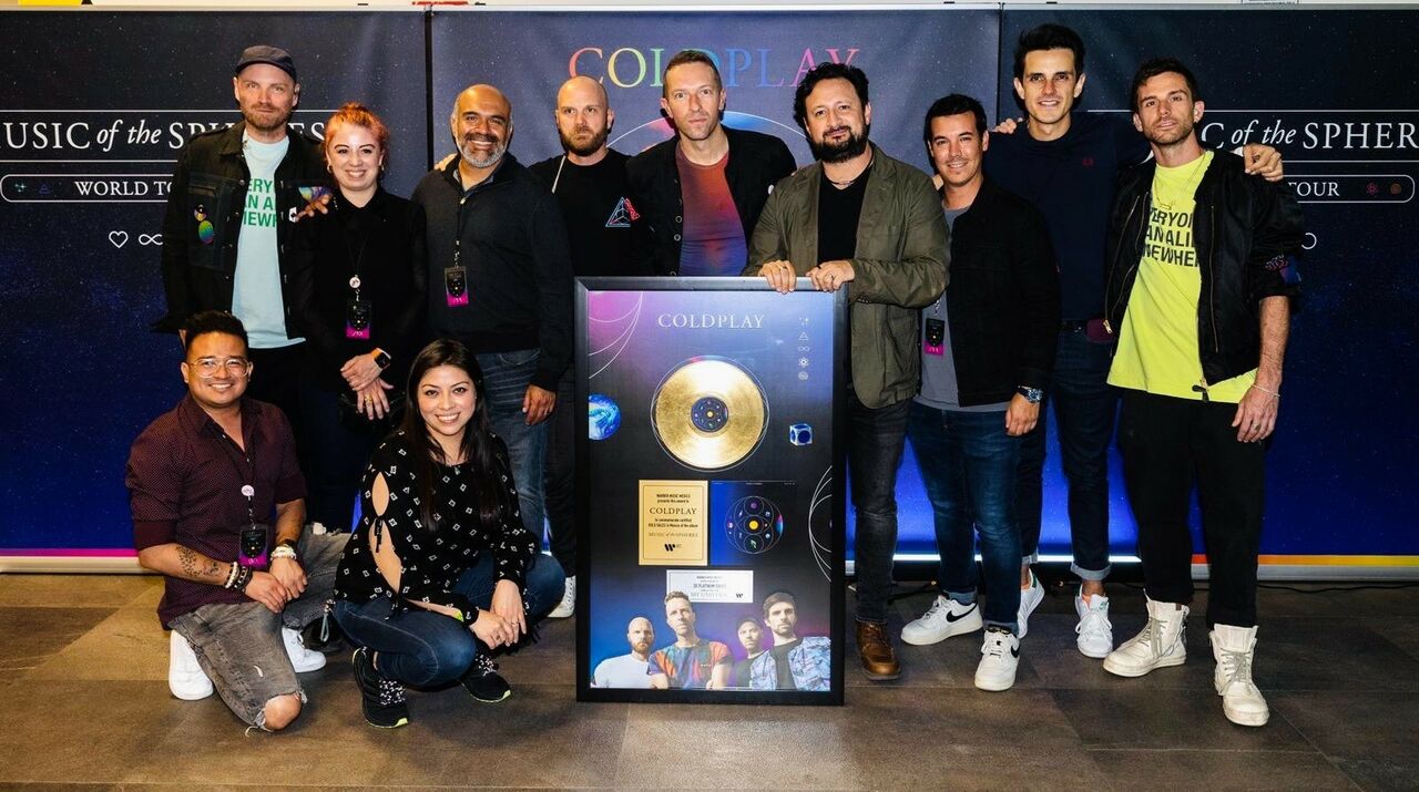 Recibe Coldplay Certificación Oro en México