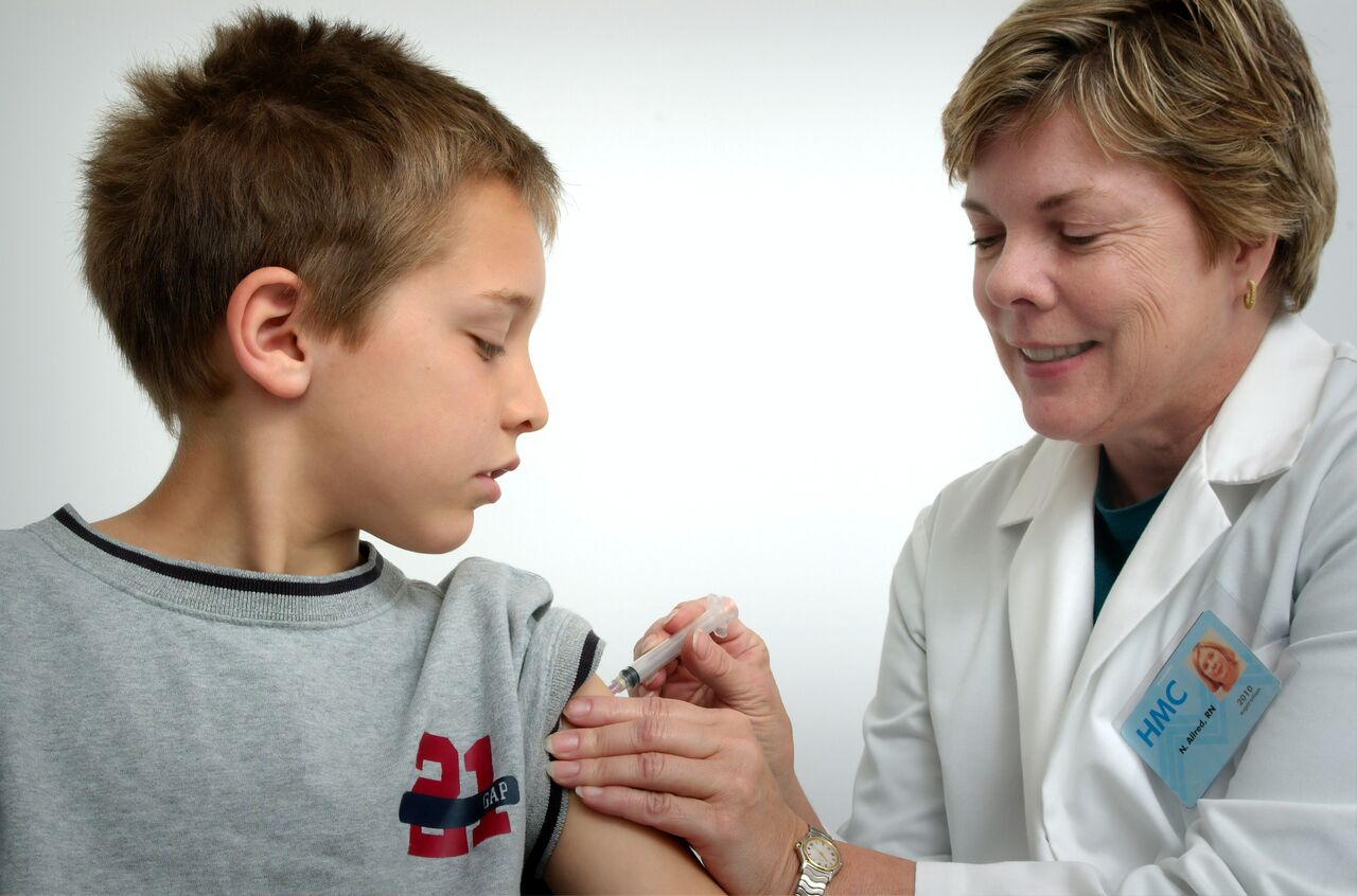 Pfizer solicita a EUA que autorice vacuna de refuerzo a menores de 5 a 11 años