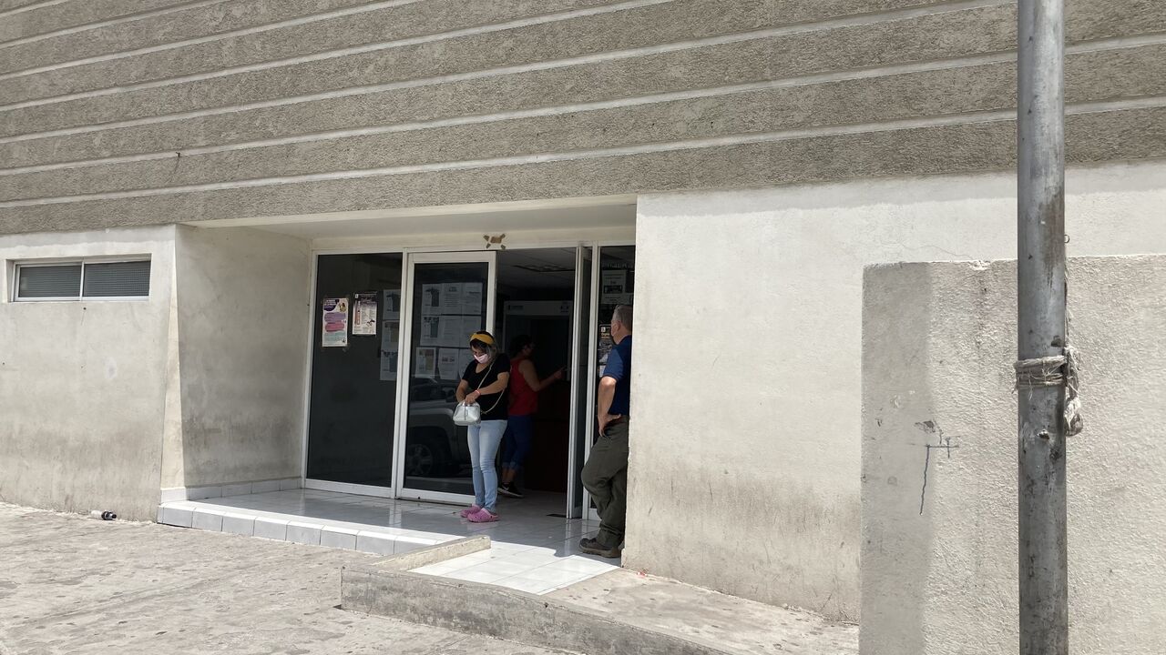 Policías de Monclova evitan extorsión; aseguran 54 mil pesos