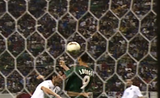 Recuerda FIFA gol de Jared Borgetti como uno de los mejores en la historia del Mundial