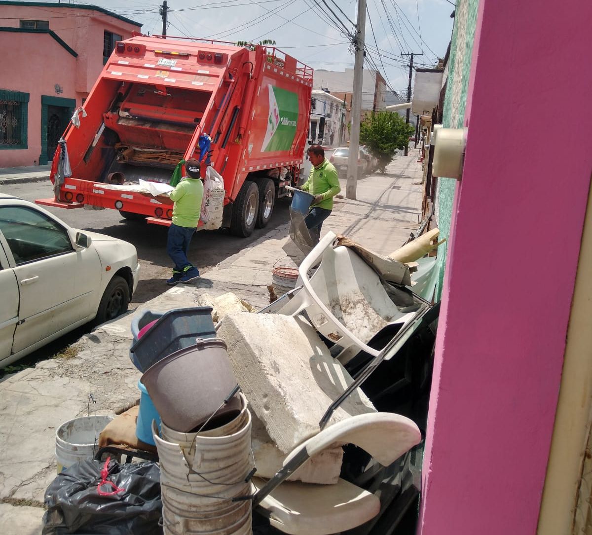 Municipio de Saltillo descacharriza 17 toneladas de los hogares