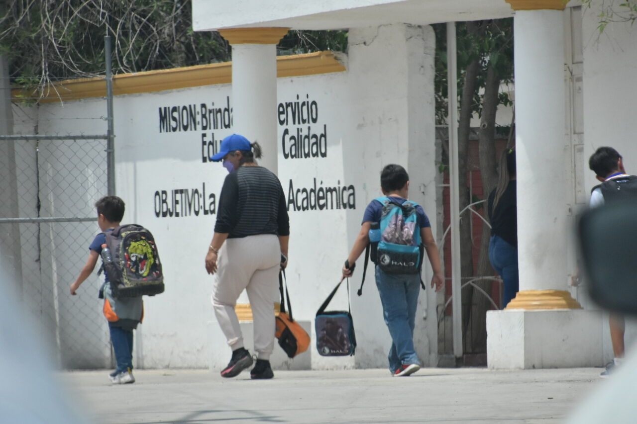 Regresarán escuelas a clases 100 % presenciales en Coahuila