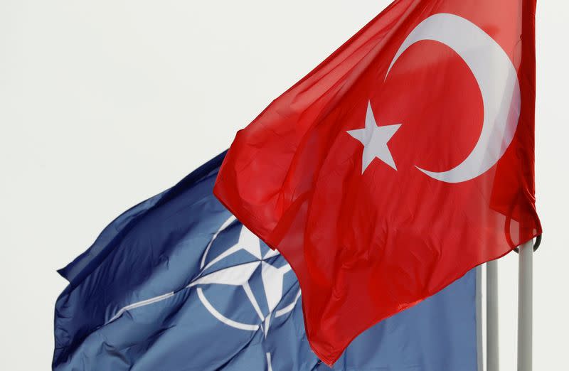 Turquía solicita a Finlandia y Suecia distanciarse del PKK antes de ingresar a la OTAN