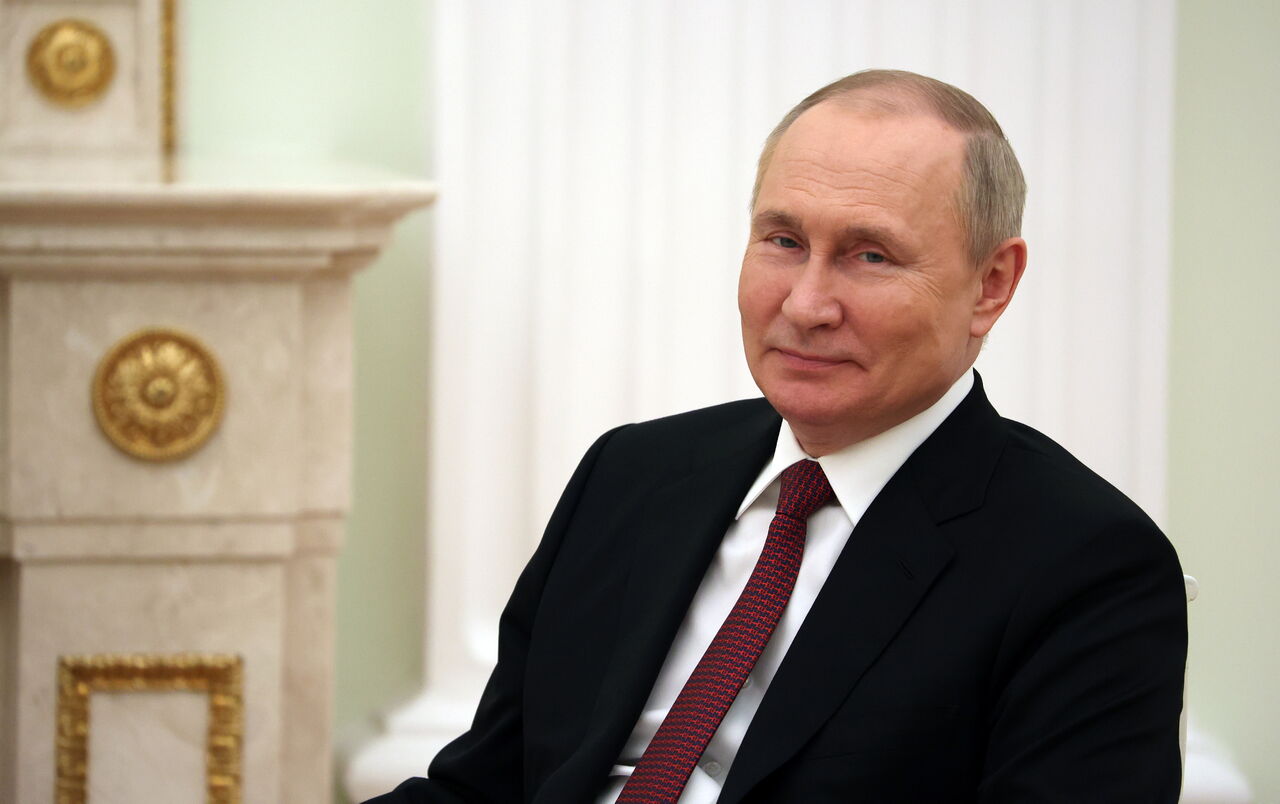 Putin califica de 'suicidio económico' intento de UE de vetar la energía rusa
