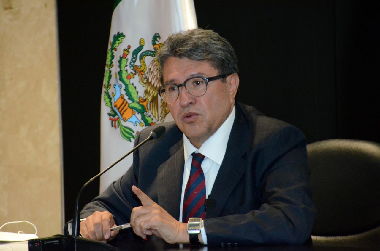'Me pongo del lado de la UNAM', dice Ricardo Monreal ante críticas de AMLO