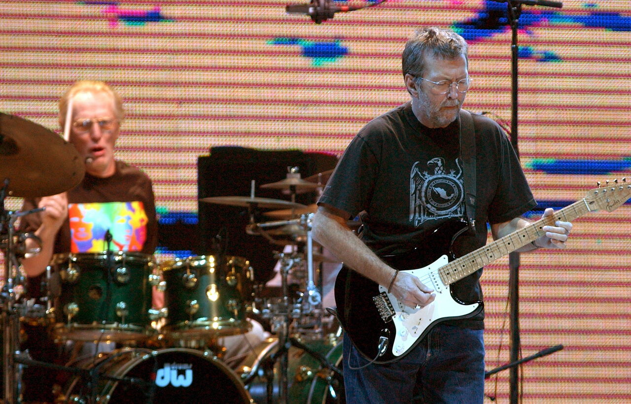 Eric Clapton cancela conciertos tras dar positivo por COVID
