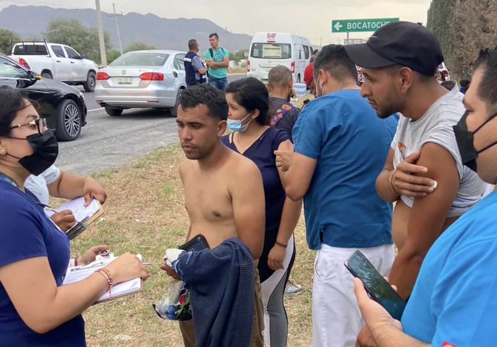 Secretaría de Salud atiende a migrantes en Monclova