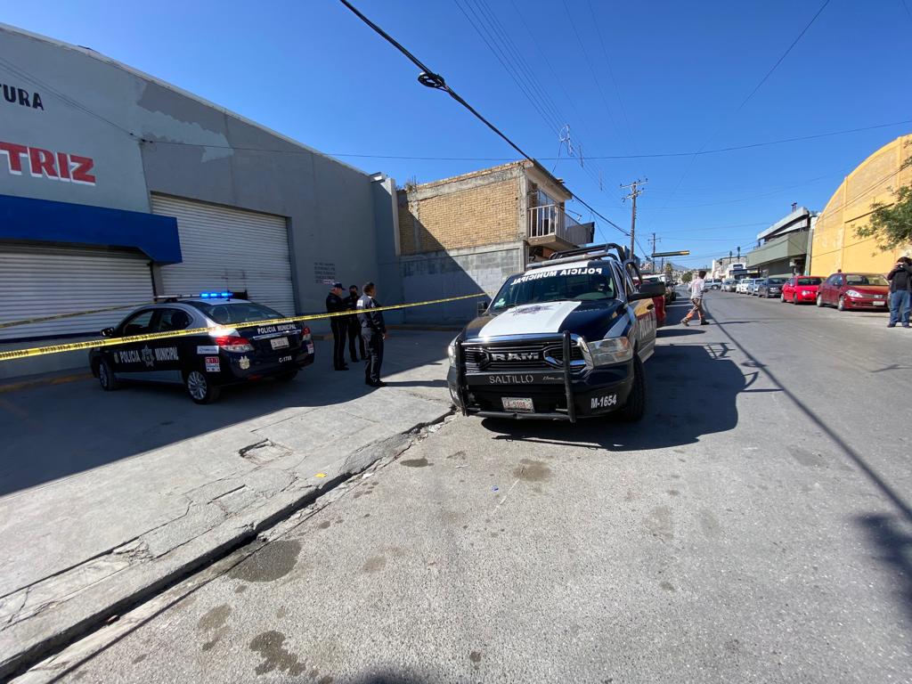 Se suicida hombre en su negocio en la zona Centro de Saltillo
