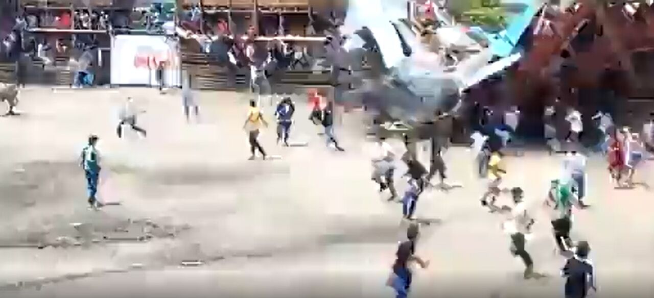 VIDEO: Plaza de toros se desploma en Colombia y deja cuatro muertos