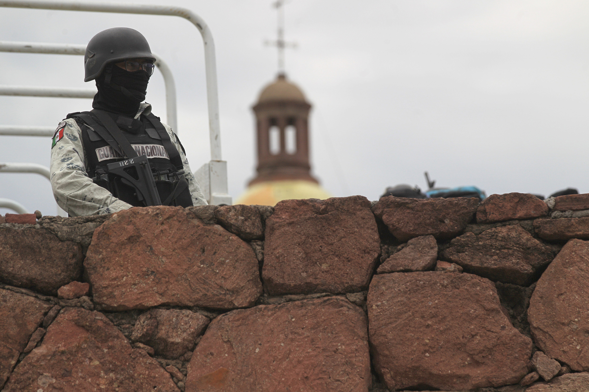 Suman 12 personas detenidas por homicidio de sacerdotes jesuitas en Chihuahua