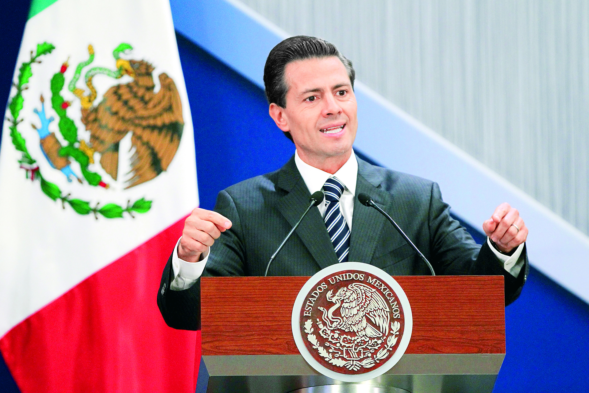FGR investiga a Peña Nieto por delitos federales