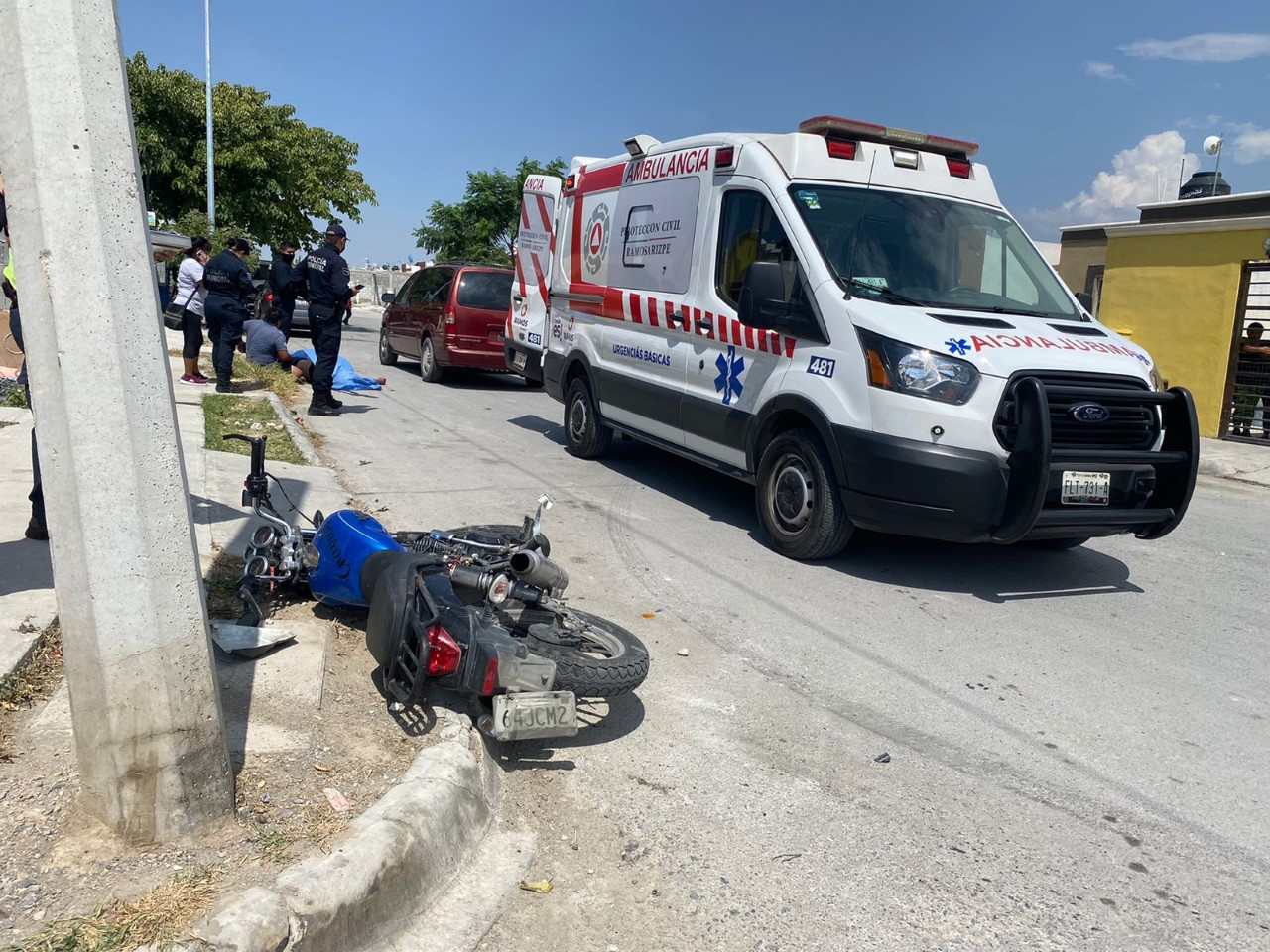 Joven motociclista muere tras impactarse contra vehículo en Ramos Arizpe