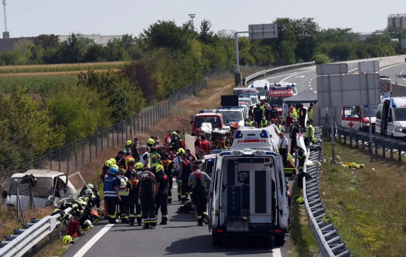 Mueren tres migrantes en Austria tras volcarse la furgoneta en donde viajaban