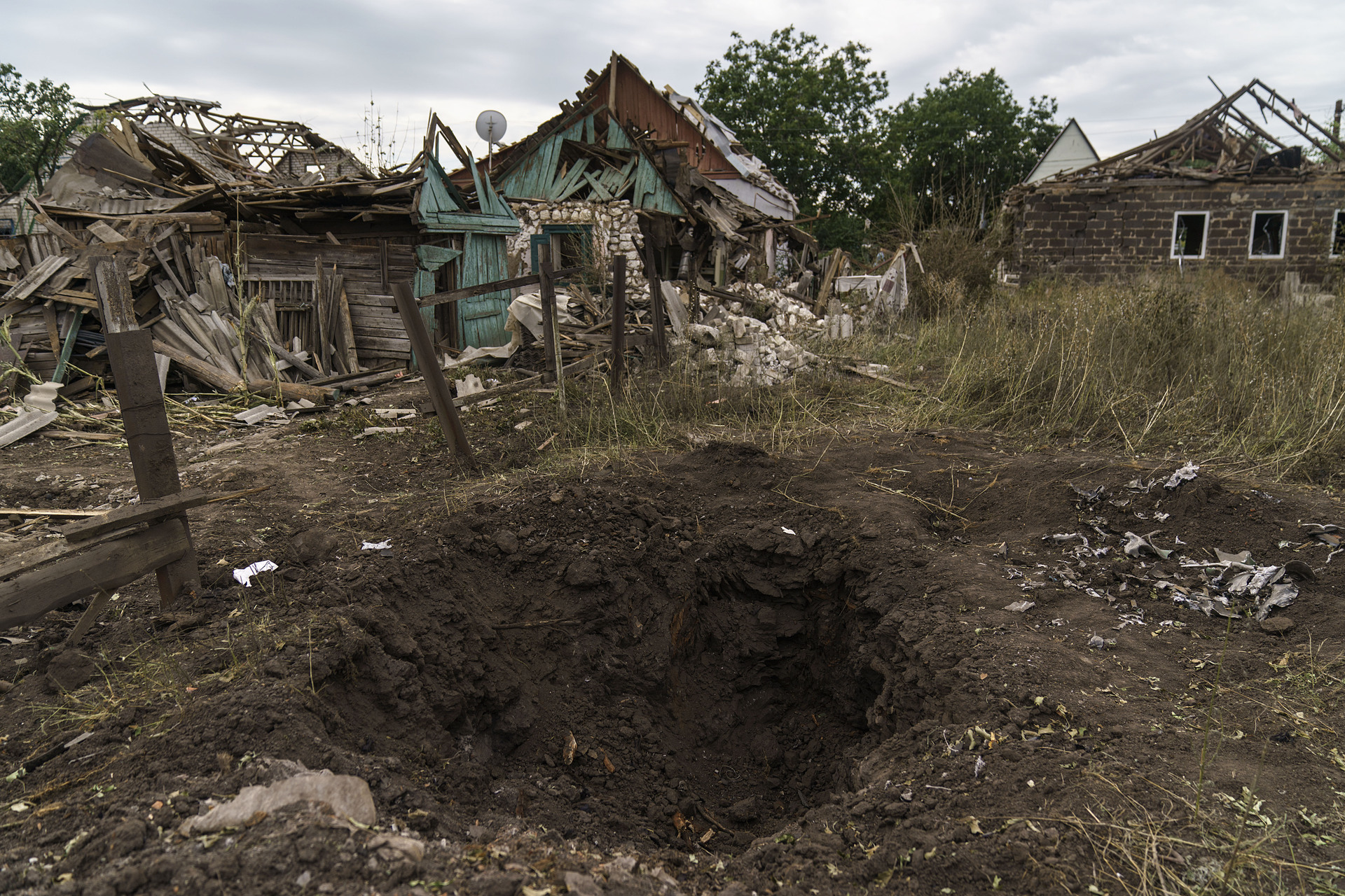 Ucrania niega que el ejército ruso haya tomado el control de Peskí