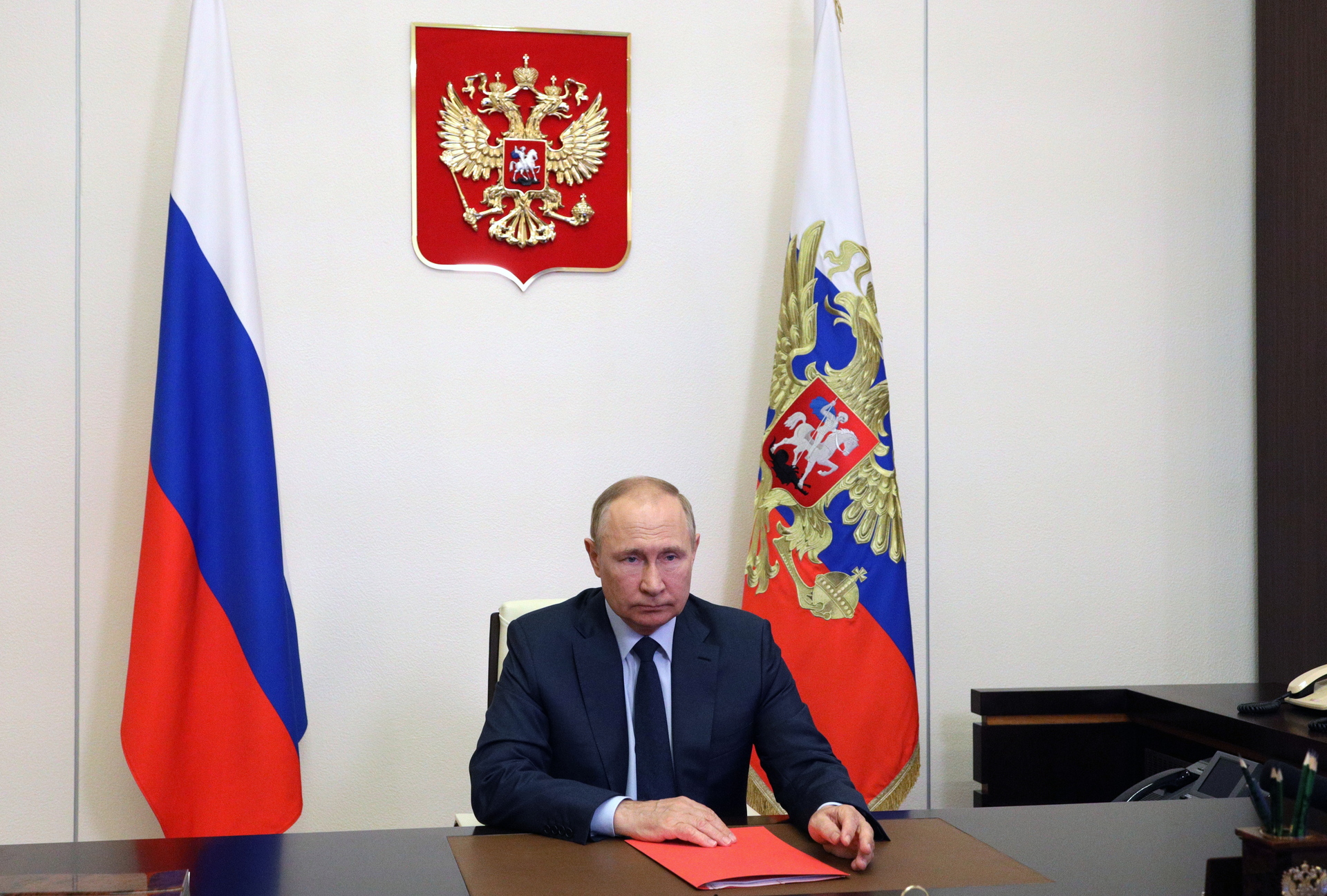 Vladimir Putin ofrece a sus aliados armamento para garantizar la paz y seguridad en un mundo multipolar