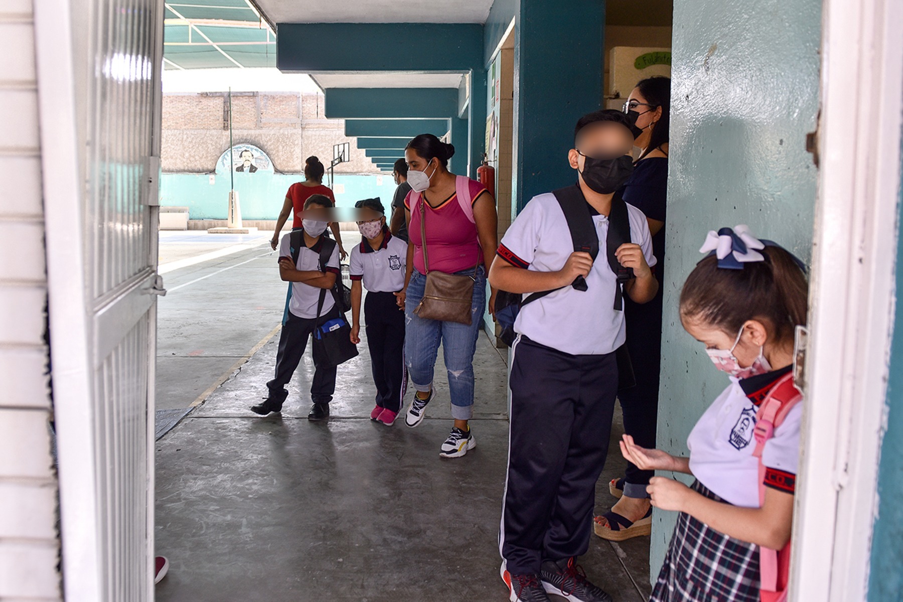 Alumnos de Coahuila regresan a las aulas con el 100% de clases presenciales
