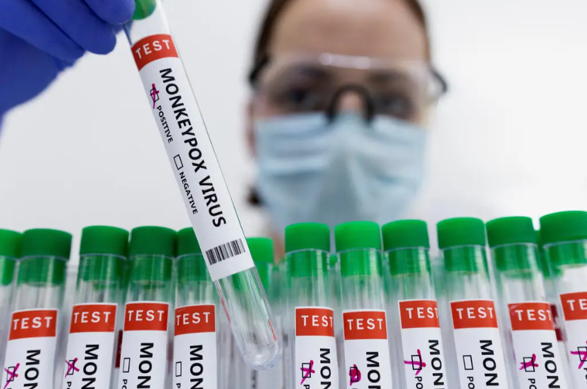 Vacunas contra la viruela del mono comienzan a escasear en Reino Unido