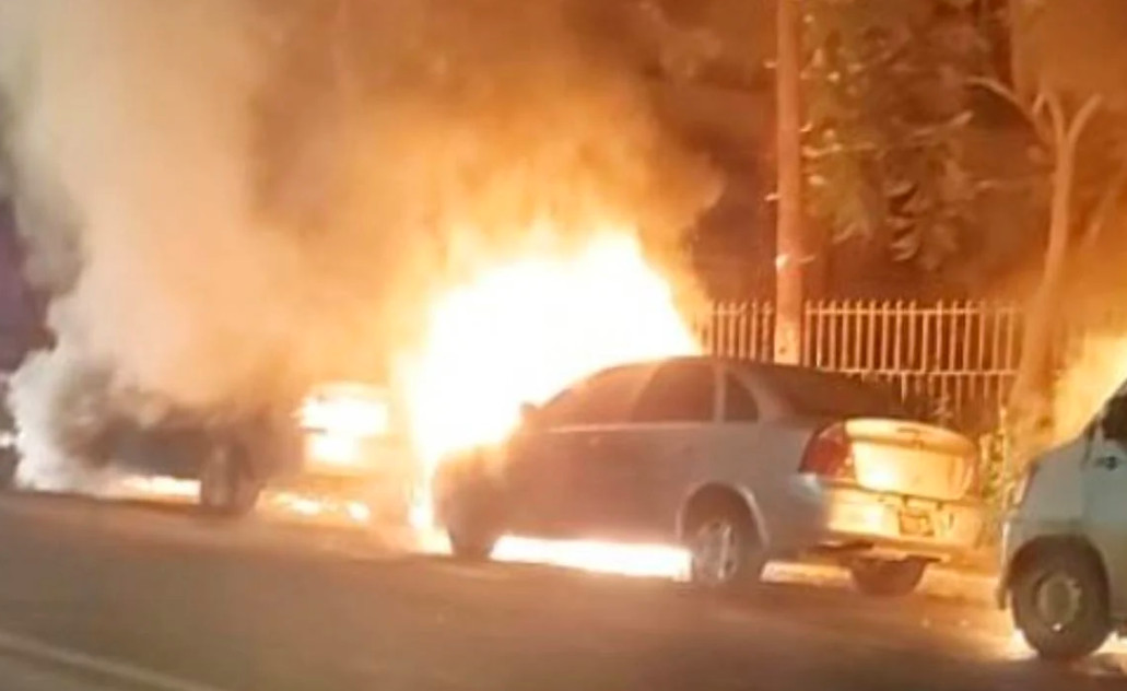 Detienen a cuatro personas por incendio de vehículos y ataques en Colima