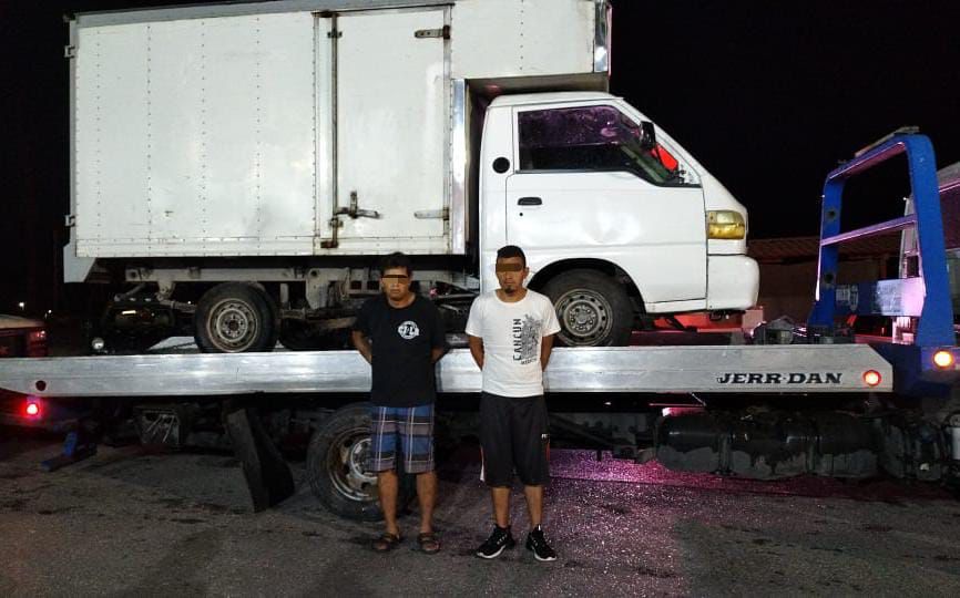 Detienen a dos personas luego de robar camión que transportaba chile pimiento en Arteaga