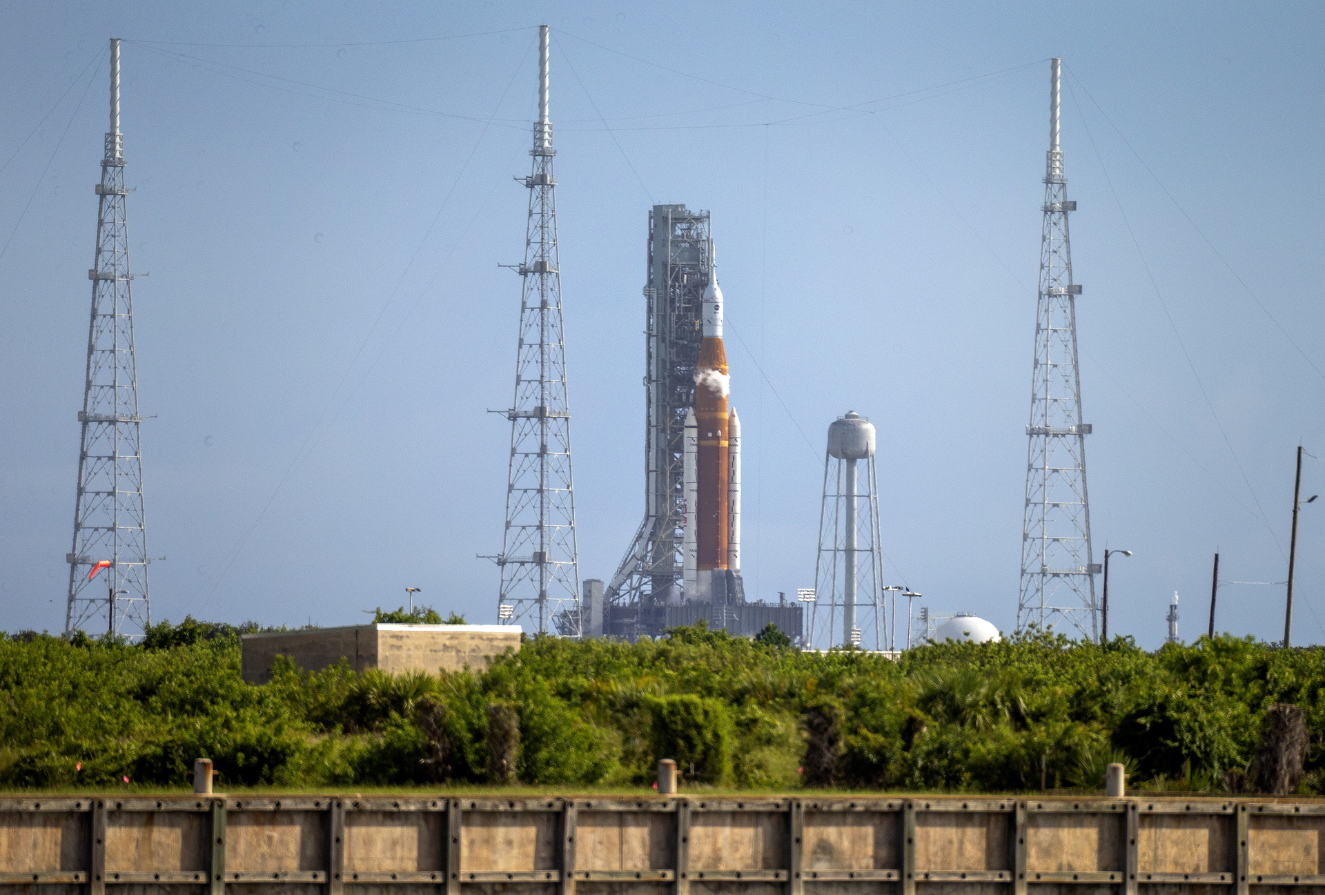 La NASA probará 'reparaciones' al cohete SLS antes del despegue de Artemis I