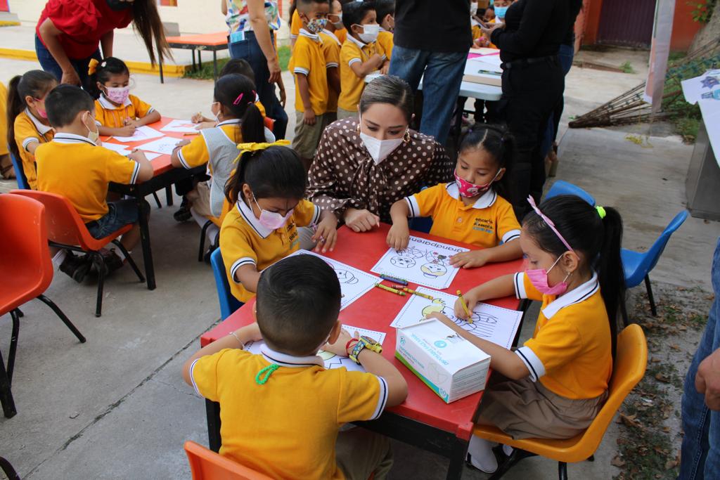 Realizan feria del Buen Trato en jardín de niños 'Josefina Ramos' en Allende