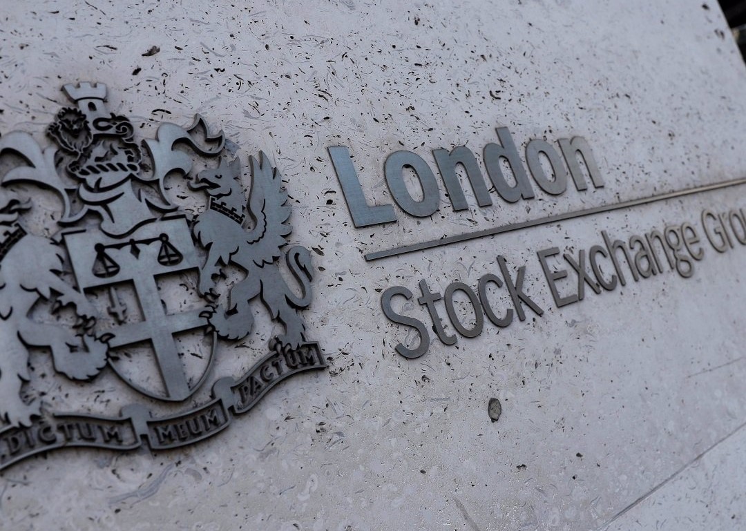 Bolsa de Londres cae 1.77% ante el nerviosismo del plan fiscal en Reino Unido