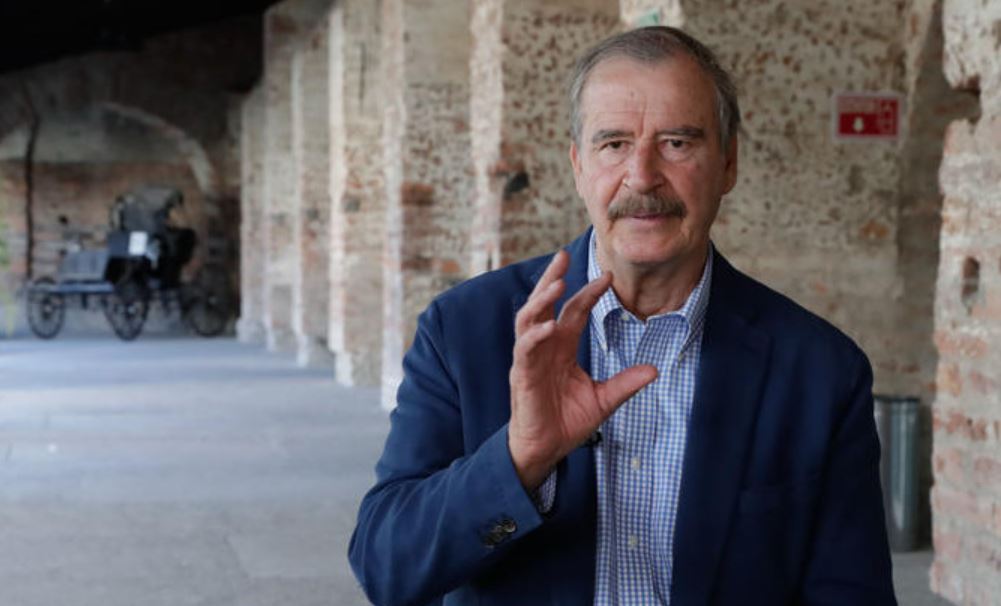 Vicente Fox lanza llamado a 'clasemedieros' para 'salvar a México'
