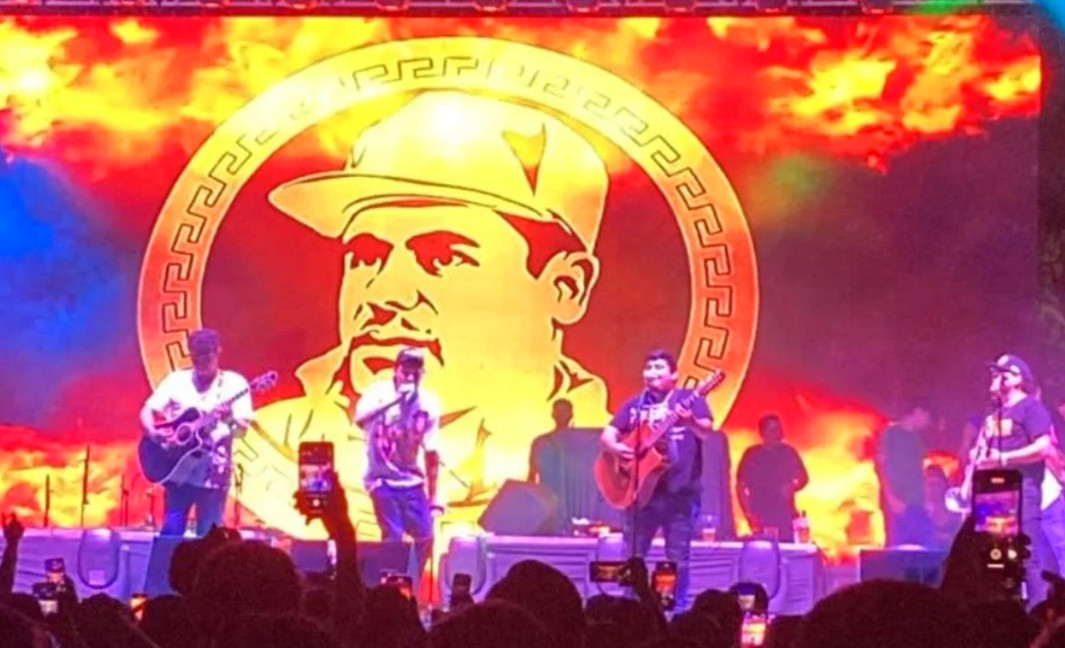 Imagen de 'El Chapo' Guzmán aparece en fiesta del Ayuntamiento de Culiacán