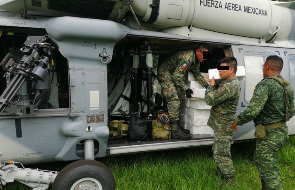 Ejército asegura aeronave y 340 kilos de posible cocaína en Chiapas
