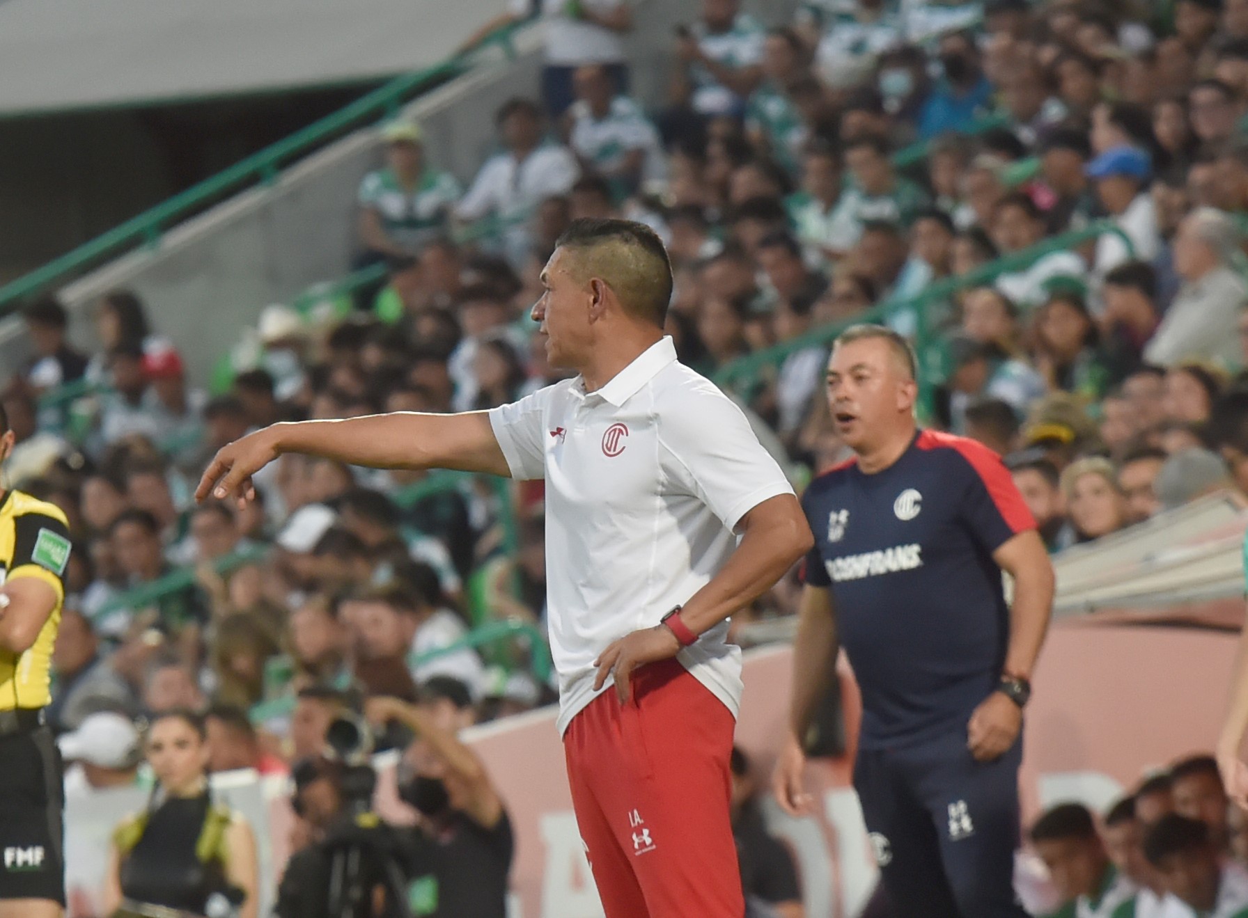 'Fue un partido muy duro', dice Ambriz tras pase a semifinal derrotando a Santos