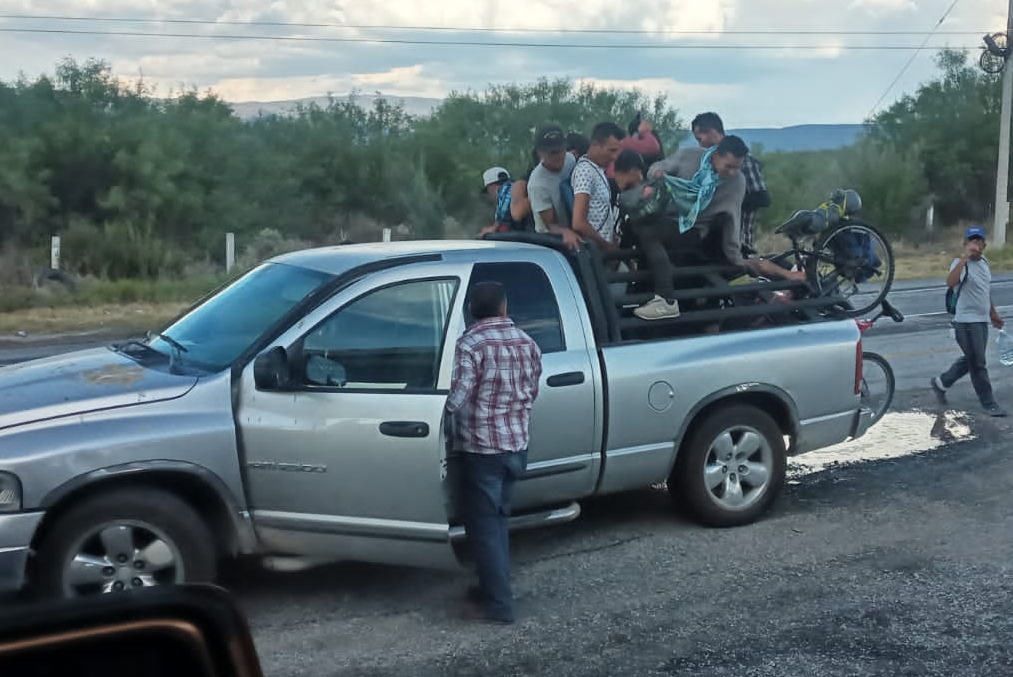 INM identifica a 72 migrantes que viajaban en caravana por Coahuila