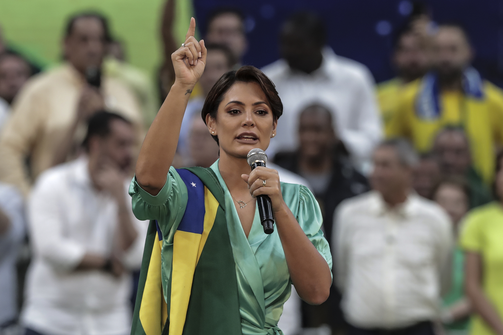 Primera dama de Brasil desmiente rumores sobre problemas matrimoniales con Bolsonaro