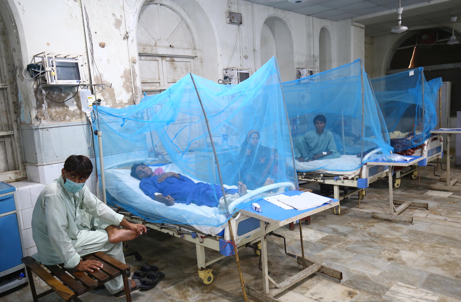 OMS alerta de los múltiples brotes de malaria en Pakistán por las inundaciones