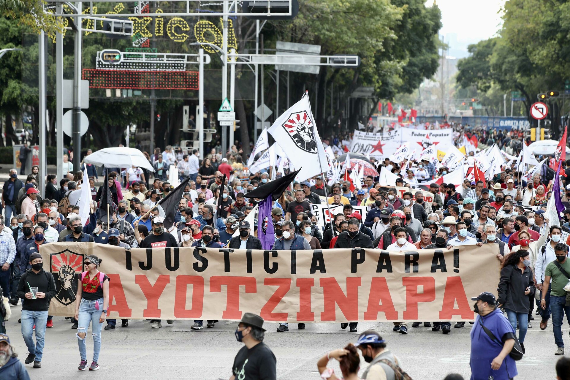 AMLO defiende investigación de Caso Ayotzinapa