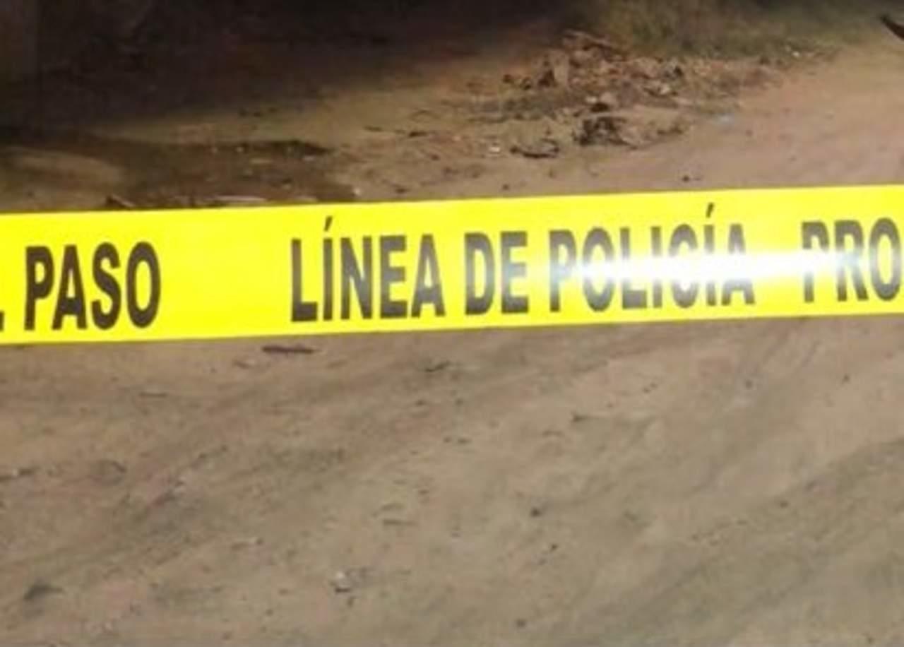 Joven acude a fiesta y días después hallan su cadáver en terreno baldío de Toluca