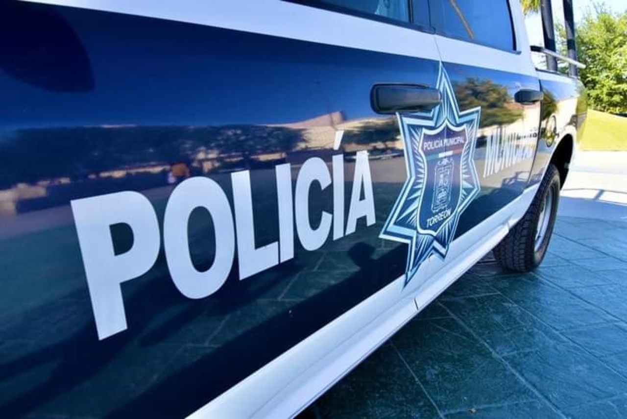 Policía de Torreón detiene a sujeto por presunta posesión de narcóticos