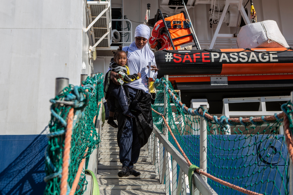 Italia acepta una segunda inspección a un barco con 214 inmigrantes rechazados