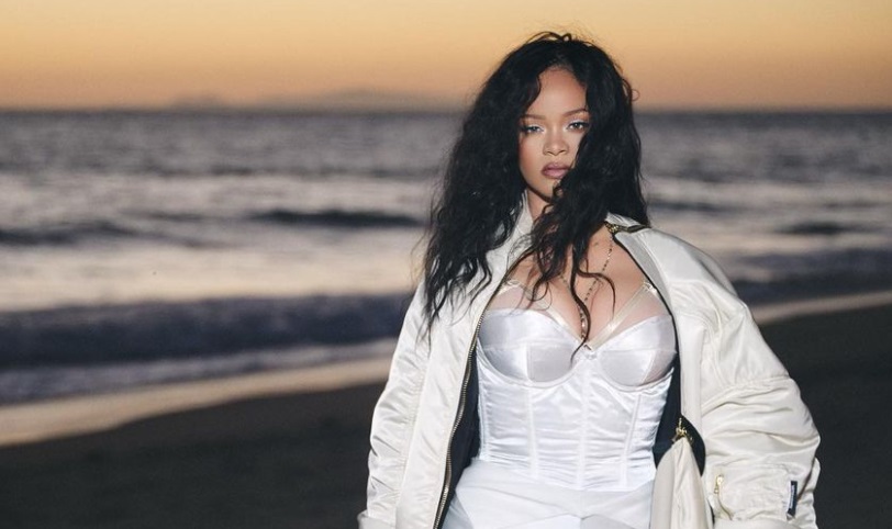 Rihanna y las fotos en lencería que impactan en redes sociales