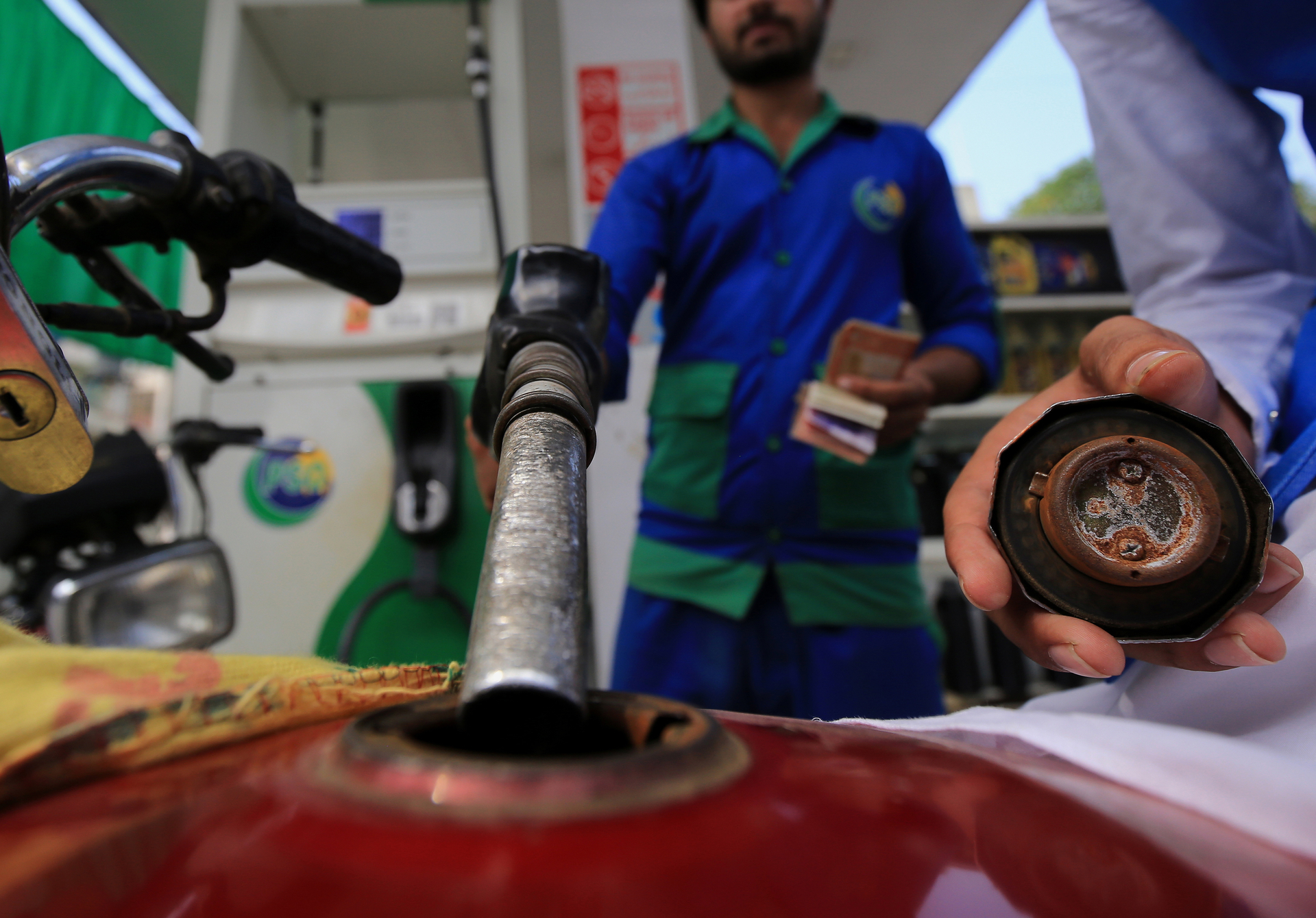 Nicaragua extiende congelamiento de precios de combustibles