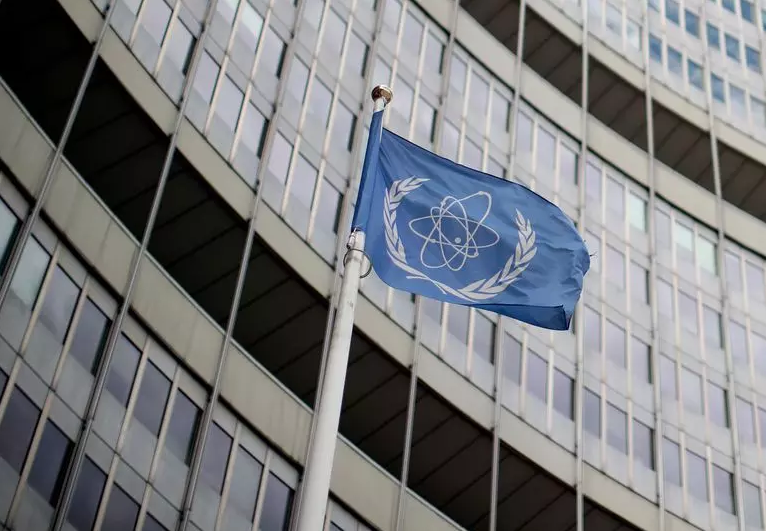 Junta de la OIEA exige a Irán que aclare que su programa nuclear es pacífico