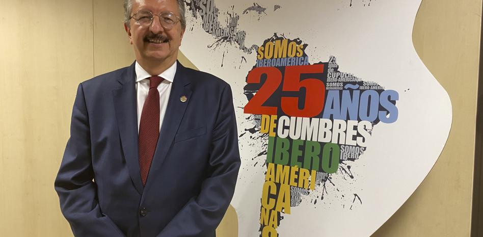 México augura una mejor relación con España en materia científica