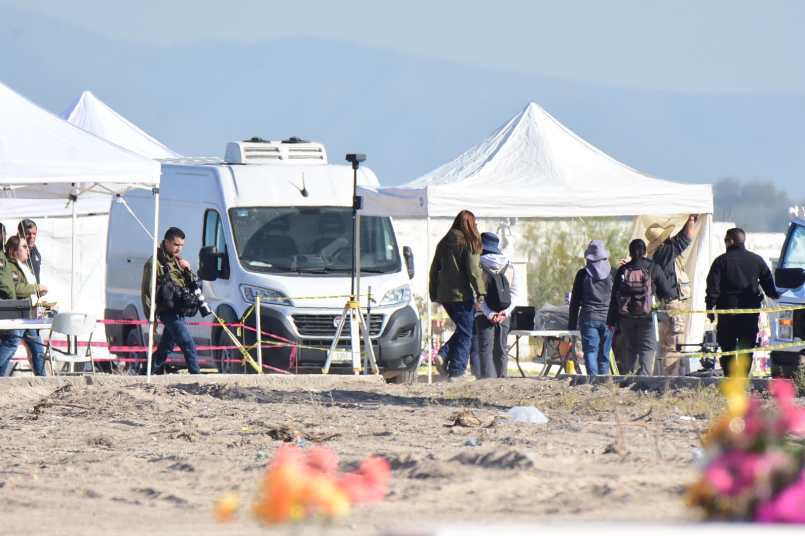 Logran identificación de 35 cuerpos, más de 200 se encuentran en espera